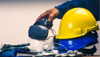 Mũ bảo hộ có bắt buộc không theo quy định