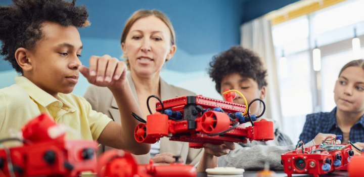 ung-dung-robotics-trong-giao-duc